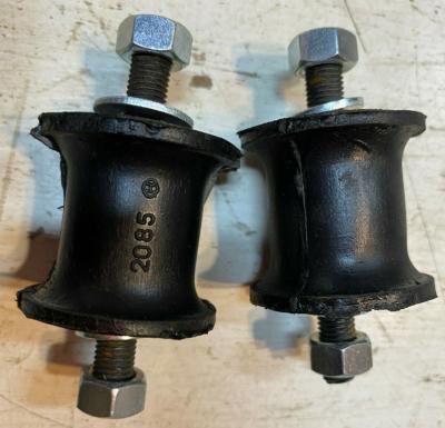 Non Overdrive Gearbox Mount Bush 122689